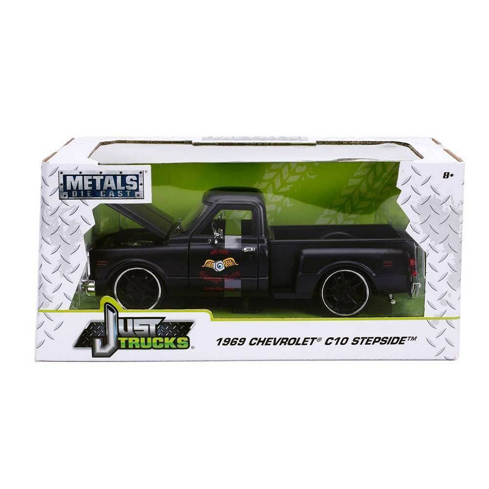 1/24 Diecast Model Car V8583