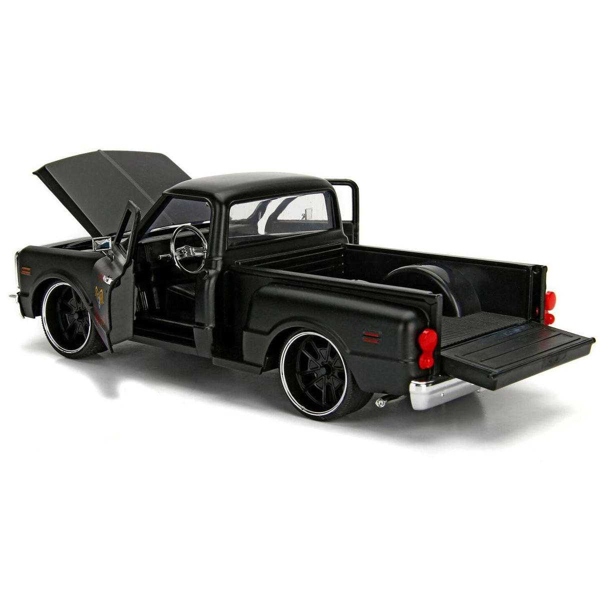 1/24 Diecast Model Car V8583