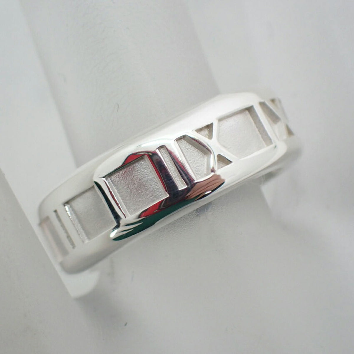 925 Silver Ring Size 12.5 B610