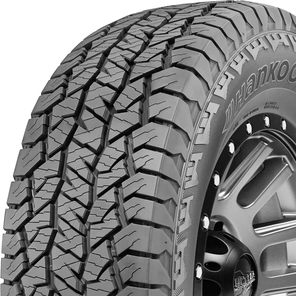 255/70R18 113T Tire X27538